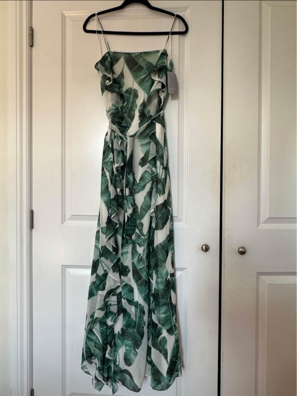 Chelsea28 Never worn dress